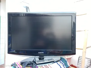 Samsung 40 TV - Como Nueva