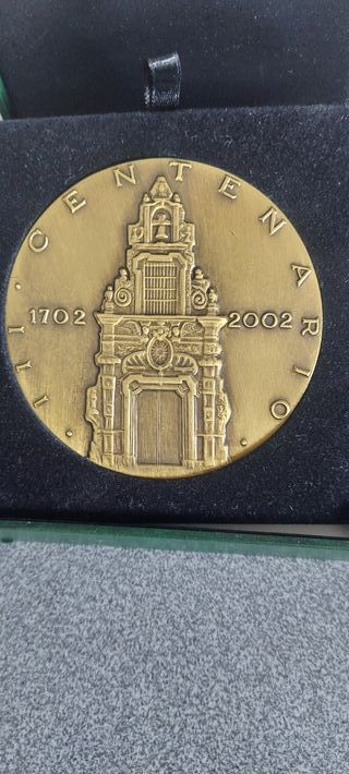 Medalla Centenario Caja Ahorros Madrid 1702-2002
