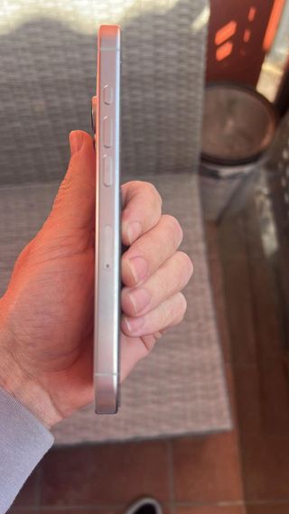 iPhone 16 Pro 256GB Blanco Titanio Libre