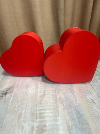 2 Cajas Corazón Rojas