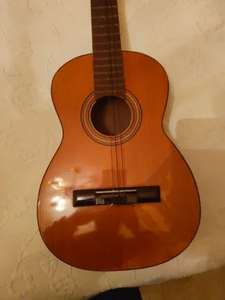 Guitarra Clásica Pequeña