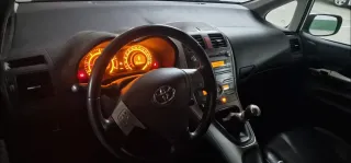 Toyota Auris 2009