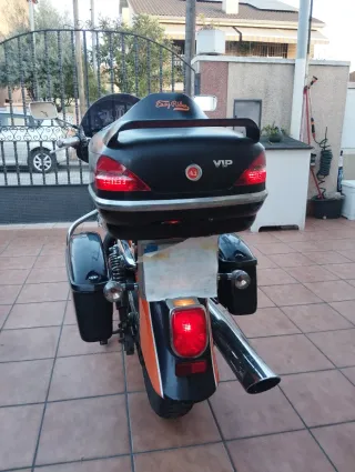 Hyosung Aguila 125cc Cruiser Naranja/Negro