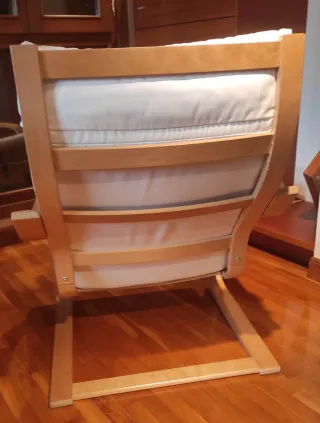 Sillón tumbona tela blanca y madera