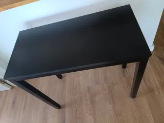 Mesa recibidor lacada