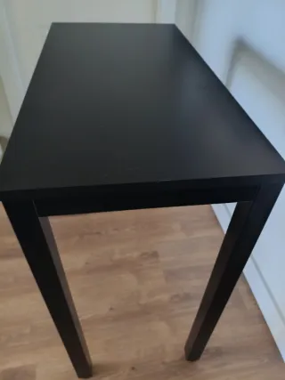 Mesa recibidor lacada