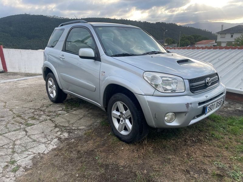 Toyota RAV4 2005 - foto 1