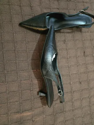 Zapatos tacón fino punta fina talla 39