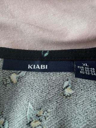 Vestido Kiabi negro flores talla XL