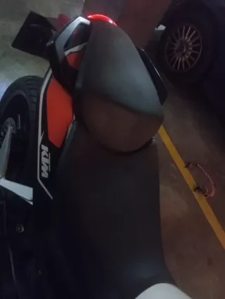 KTM Duke 125 ABS perfecto estado