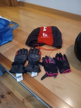 Casco MT Atom talla S + Guantes
