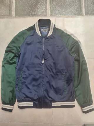 Pack 4 Chaquetas Talla L marcas Zara y Bershka