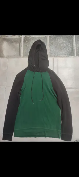 Pack 4 Chaquetas Talla L marcas Zara y Bershka