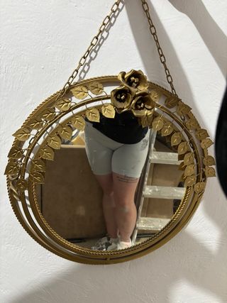 Espejo antiguo dorado con rosas
