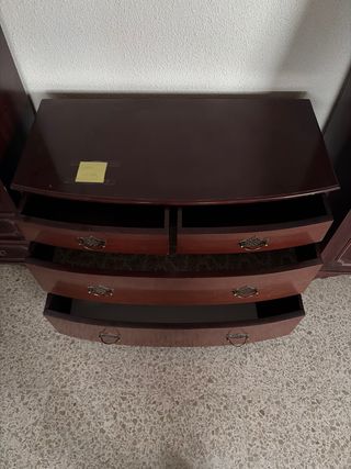 Cómoda vintage de madera