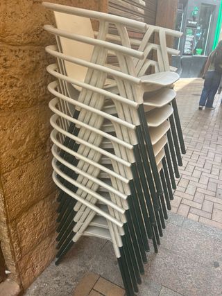 Sillas de jardín apilables verdes y beige