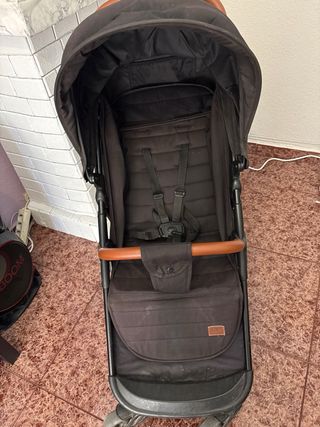 Silla de paseo Kinderkraft negra