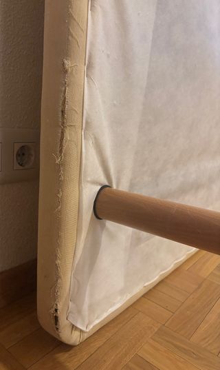 Base tapizada 135x190cm Flex patas madera