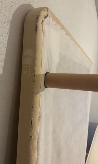 Base tapizada 135x190cm Flex patas madera