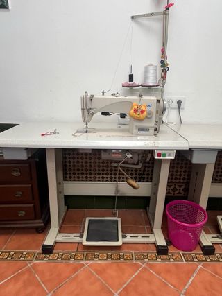 Máquina de coser industrial PFAFF
