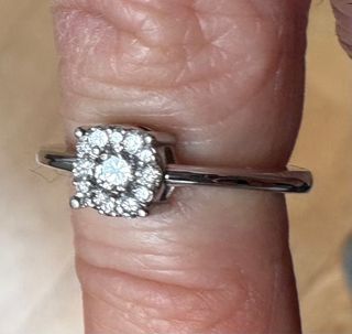 Anillo Oro Blanco 18k Diamantes diseño joyeria