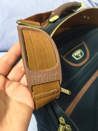 Bolsa de viaje Antler negra