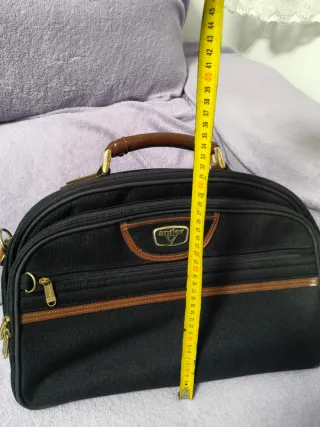 Bolsa de viaje Antler negra