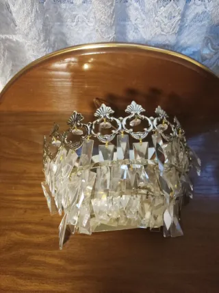 Lámpara de pared antigua dorada