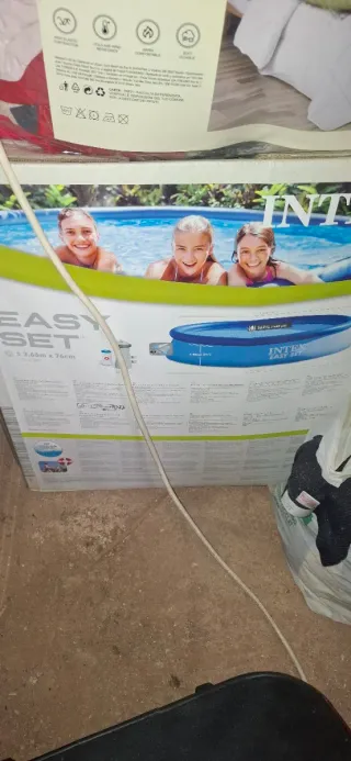 Piscina Intex Easy Set 3.7m