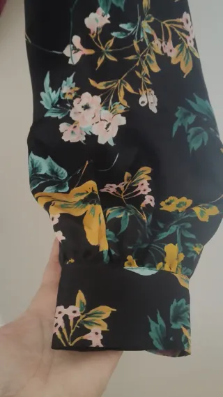 Blusa Guess Floral Talla L