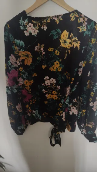 Blusa Guess Floral Talla L
