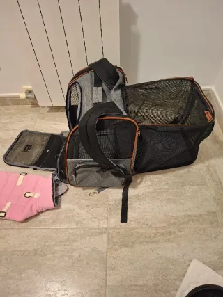 Transportín Mascotas Gris + Abrigo Perro Rosa