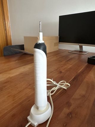 Cepillo Eléctrico Oral-B + Cargador