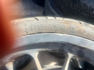 Rueda de moto con disco de freno