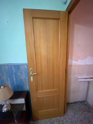 Puerta de madera