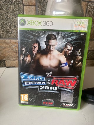 Xbox 360: UFC 2009 & WWE SmackDown vs Raw 2010