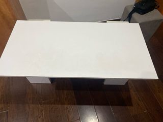 Mesa de centro blanca
