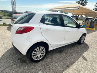 Mazda 2 2009