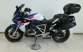 BMW R1250RS 2023 - 26.800 km extras