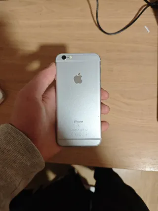 iPhone 6 Blanco  No viene con caja