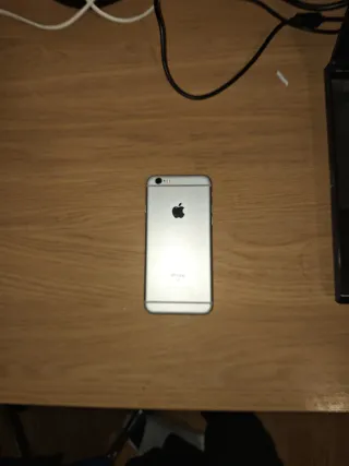 iPhone 6 Blanco  No viene con caja