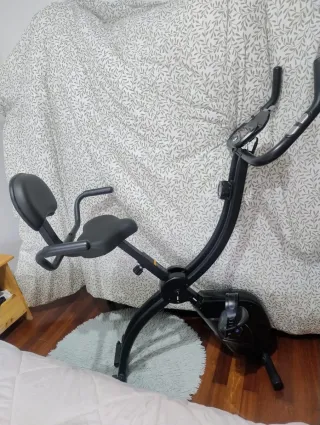 Bicicleta Estática Negra marca domyos