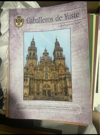 CABALLEROS DE YUSTE Lote de revistas como nuevas