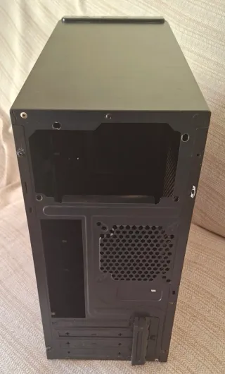 Caja Micro ATX con Lector/Grabador DV
