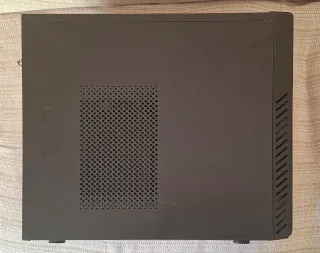 Caja Micro ATX con Lector/Grabador DV