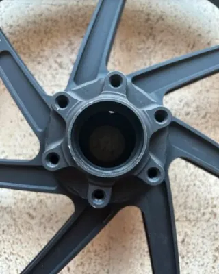 Llanta Delantera BMW HP Negra