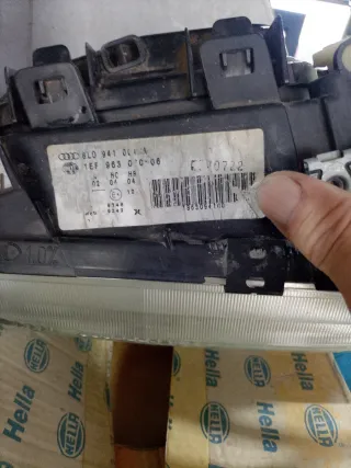 Faro Delantero Derecho Audi A3 1996/2000 en Hella
