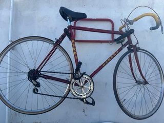 Bicicleta de carretera Rabasa Derby Roja