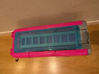 Autocaravana Barbie Dreamcamper con tobogán