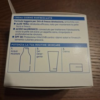 Nivea Crema Giorno Rinfrescante SPF 30